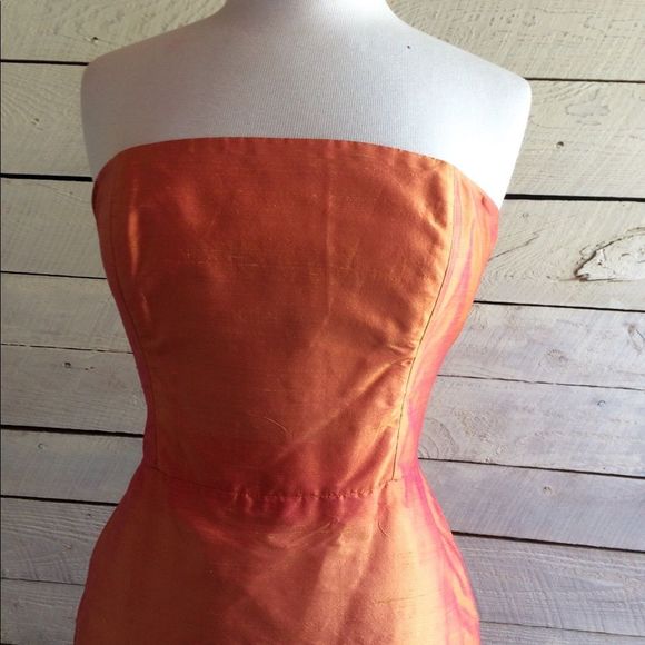 Silk strapless formal dress - Picture 3 of 8